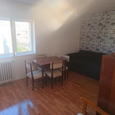 2 * Cluj-Napoca